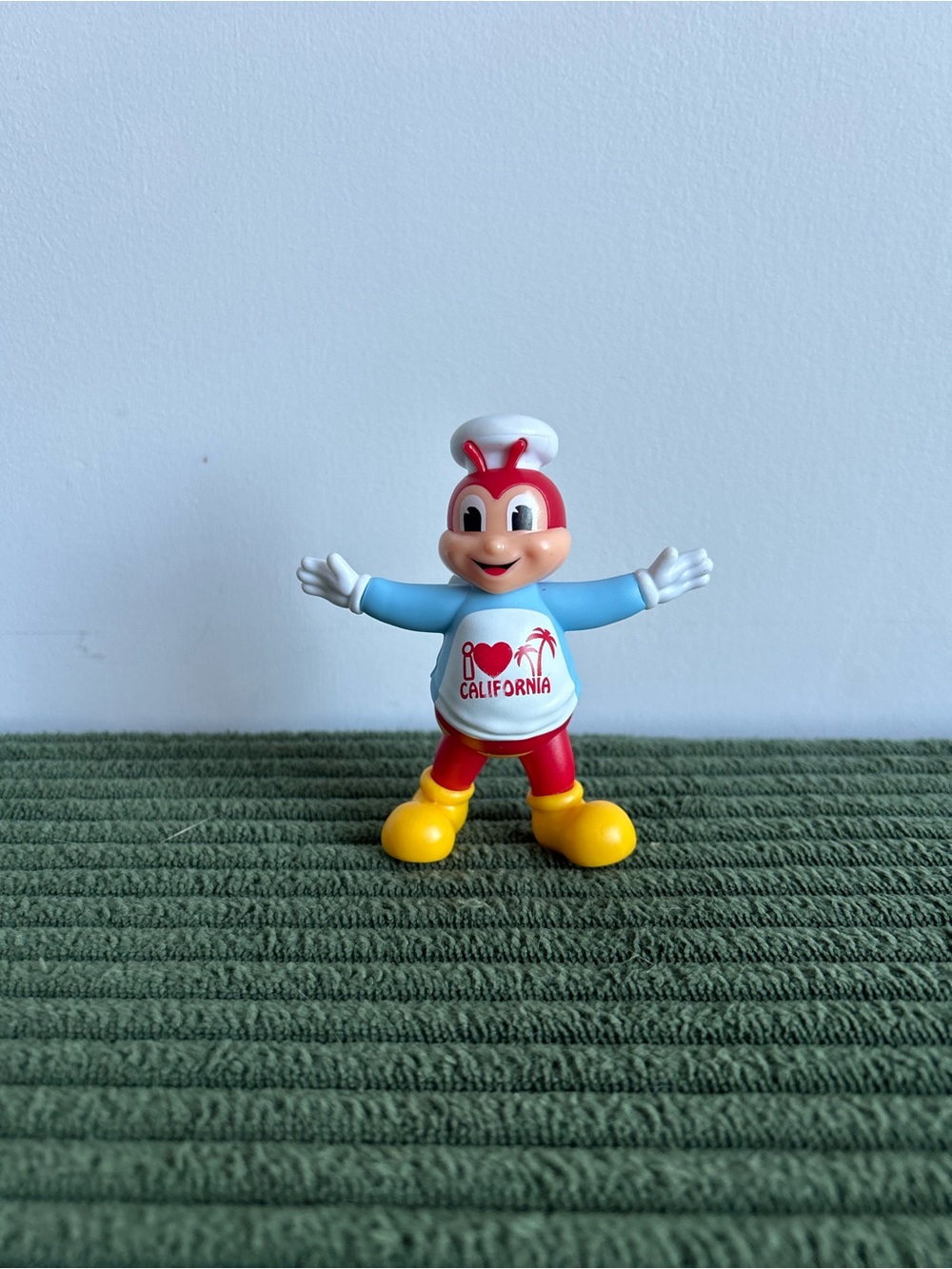 Jollibee “I ❤️ California” Collectible Figure 2018